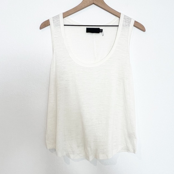 Line & Dot Cream White Women Size Medium Tank NWOT - Picture 1 of 4